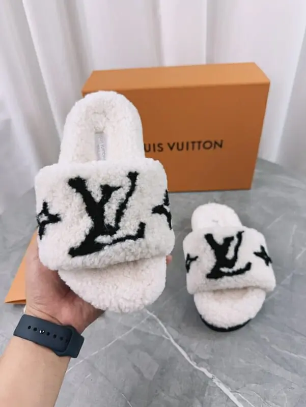 louis vuitton chaussons pour femme s_12447574